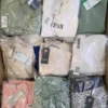 GB352 2 The photo shows a package with clothing in the category B.