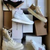 GBS423 2 The photo shows a package with footwear in the category BS.