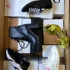 The photo shows a package with footwear in the category BS.
