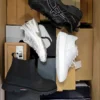 CS6077 1 The photo shows a package with footwear in the category CS.