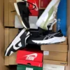 The photo shows a package with footwear in the category CS.