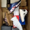CS6289 2 The photo shows a package with footwear in the category CS.