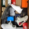 CS6294 1 The photo shows a package with footwear in the category CS.