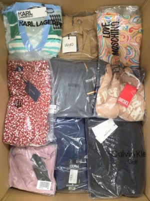 The photo shows a package with clothing in the category AP.
