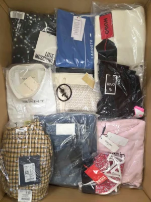 The photo shows a package with clothing in the category AP.