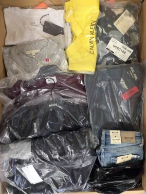 The photo shows a package with clothing in the category A.