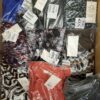 YA1001 1 The photo shows a package with clothing in the category YA.