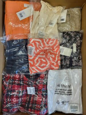 The photo shows a package with clothing in the category YA.