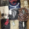 AD105 1 The photo shows a package with clothing in the category A.
