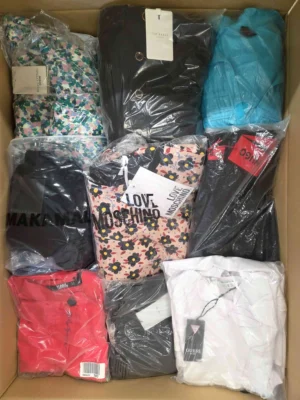 The photo shows a package with clothing in the category A.