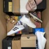 AS1206 1 The photo shows a package with footwear in the category AS.