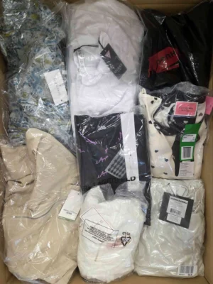 The photo shows a package with clothing in the category A.
