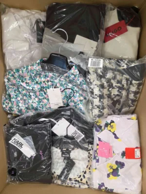 The photo shows a package with clothing in the category A.