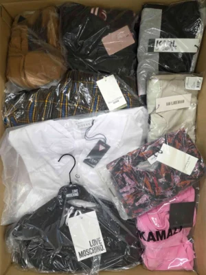 The photo shows a package with clothing in the category A.