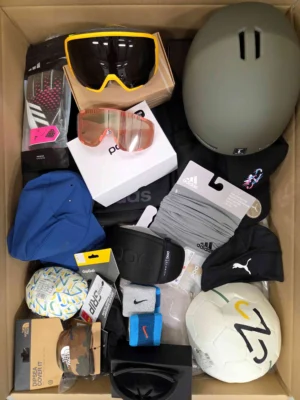 The picture shows a package with accessories in the category Z.