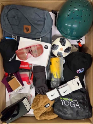 The picture shows a package with accessories in the category Z.