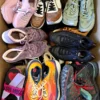 SH1566 2 The photo shows a package with footwear in the category SH.