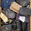 HC1652 1 The picture shows a package with accessories in the category HC.