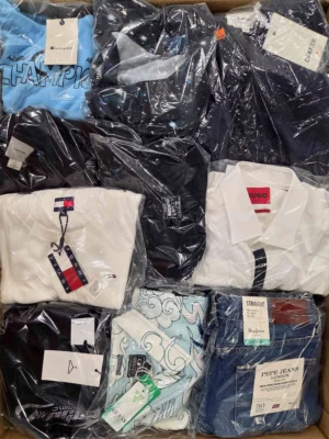 The photo shows a package with clothing in the category B.
