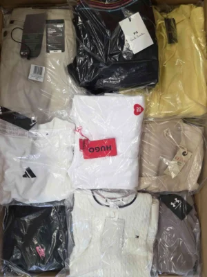 The photo shows a package with clothing in the category B.