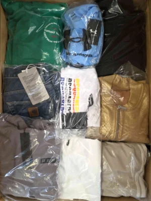The photo shows a package with clothing in the category B.