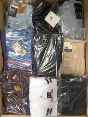 The photo shows a package with clothing in the category B.