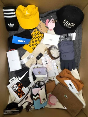 The picture shows a package with accessories in the category AB.