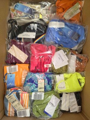 The photo shows a package with clothing in the category ABW.