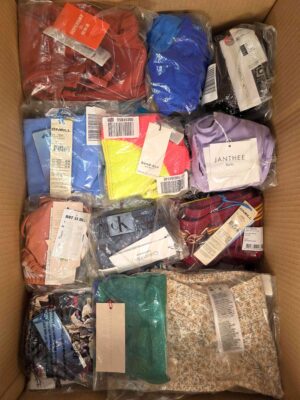 The photo shows a package with clothing in the category ABW.