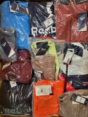 The photo shows a package with clothing in the category R.