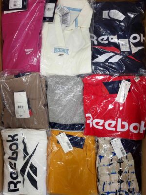 The photo shows a package with clothing in the category R.