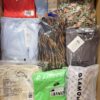 AR593 2 The photo shows a package with clothing in the category AR.