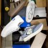 The photo shows a package with footwear in the category CS.