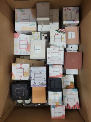 The picture shows a package with accessories in the category CO.
