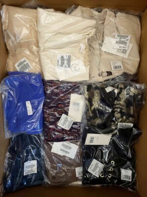 The photo shows a package with clothing in the category YA.