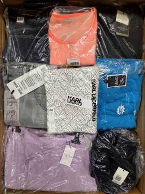 The photo shows a package with clothing in the category A.