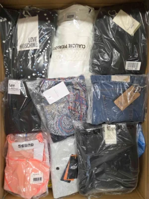The photo shows a package with clothing in the category A.