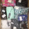 AD136 1 The photo shows a package with clothing in the category A.