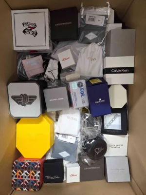 The photo shows a package with clothing in the category A.