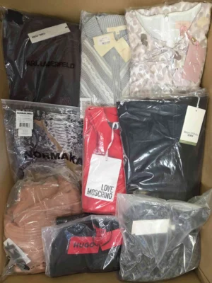 The photo shows a package with clothing in the category A.