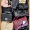 HC1748 2 The picture shows a package with accessories in the category HC.