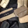 The picture shows a package with accessories in the category HC.