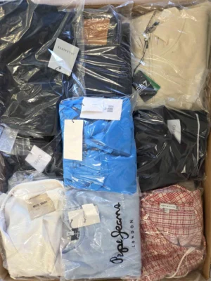 The photo shows a package with clothing in the category B.