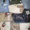 OT178 2 The photo shows a package with clothing in the category T.