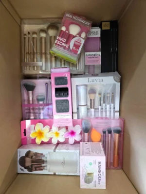 The picture shows a package with accessories in the category BC.