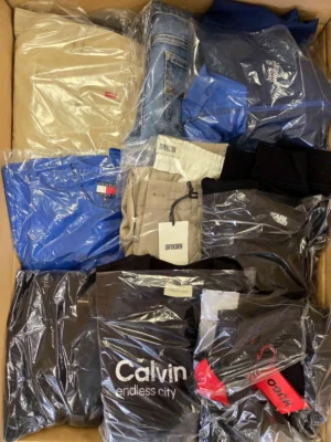 The photo shows a package with clothing in the category C.