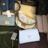 The picture shows a package with accessories in the category HB.