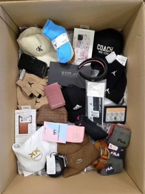 The picture shows a package with accessories in the category AB.