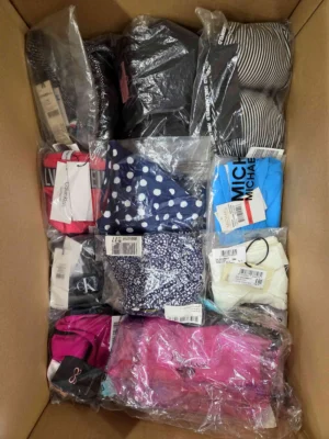 The photo shows a package with clothing in the category ABW.