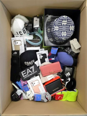 The picture shows a package with accessories in the category AB.